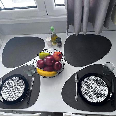 Cozy Studio Apartment In The Heart Of Афины Экстерьер фото