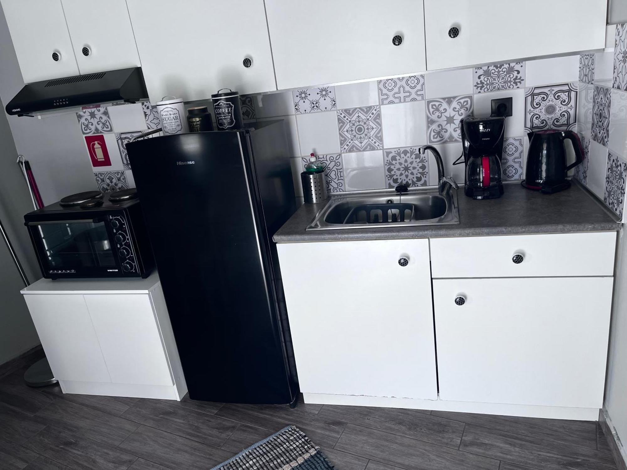 Cozy Studio Apartment In The Heart Of Афины Экстерьер фото